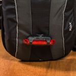 mochila-de-hidratacao-rox-2-litros-preta-e-chumbo-curtlo-img-6