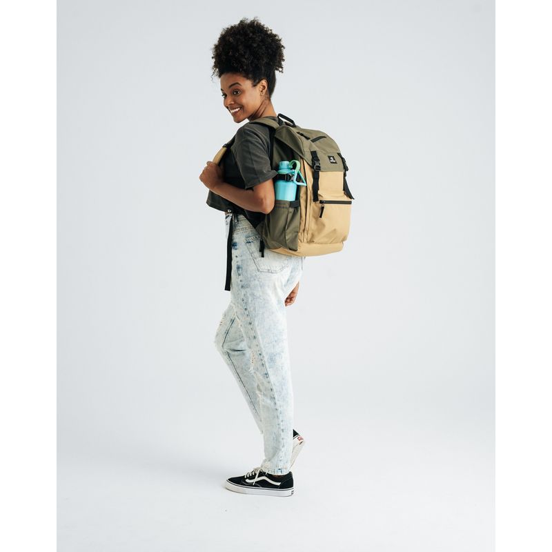 mochila-galapagos-pelican-20-ocre-e-verde-militar-30-litros-img9.jpg