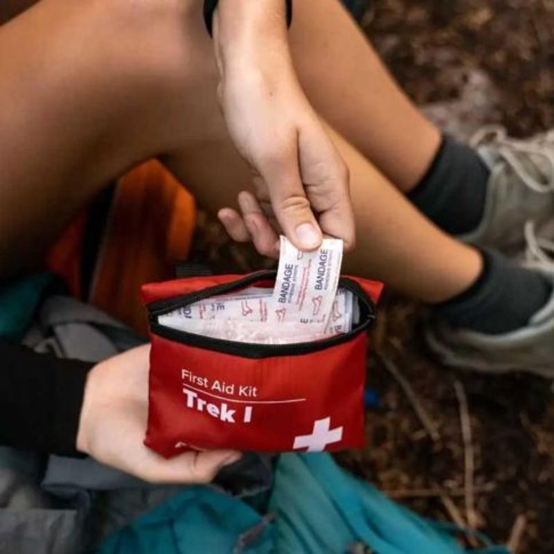 kit-primeiros-socorros-coghlans-trek-i-first-aid-kit-img3.jpg